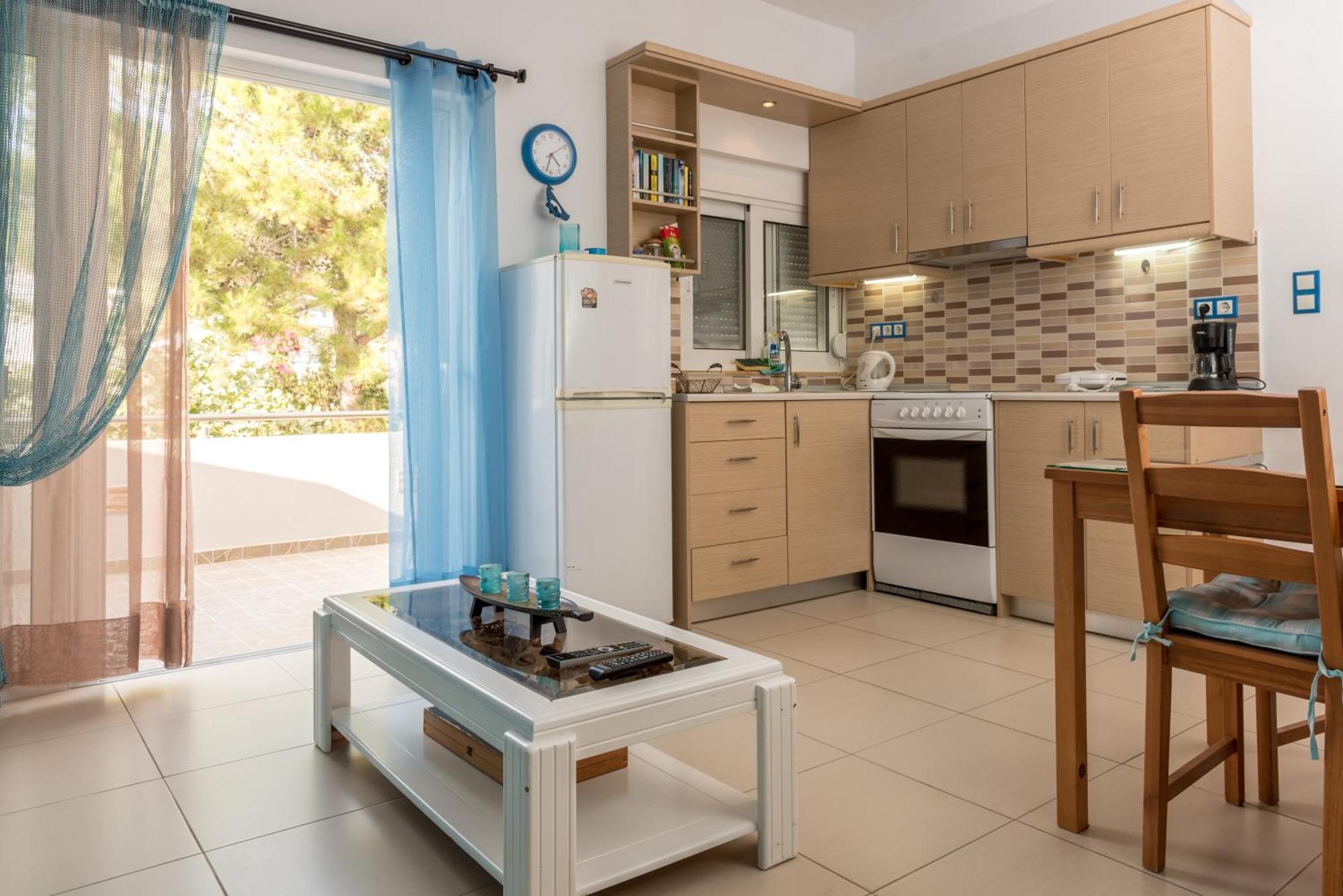 Giannmary Daire Palaiochora Dış mekan fotoğraf